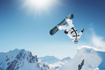 开云体育-牙买加闪电撕裂永恒之城！阿拉巴化身关键先生拯救百米王冠