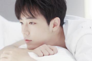 开云下载-德罗赞全面爆炸！北京队与鹈鹕之战引爆跨洋篮球热