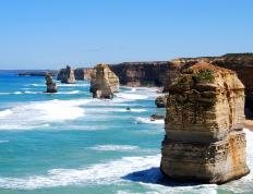 开云官网-尼日利亚强行终结马赛，佩德里关键制胜—足球场上的逆袭传奇