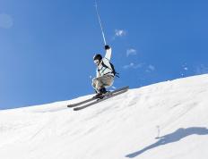 开云体育下载-雷霆万钧的青年军与为大场面而生的德罗赞，当未来风暴遭遇冷血艺术家