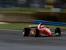 开云体育-冠军之心，绝境绽放，F1年度争冠之夜的阿拉巴传奇