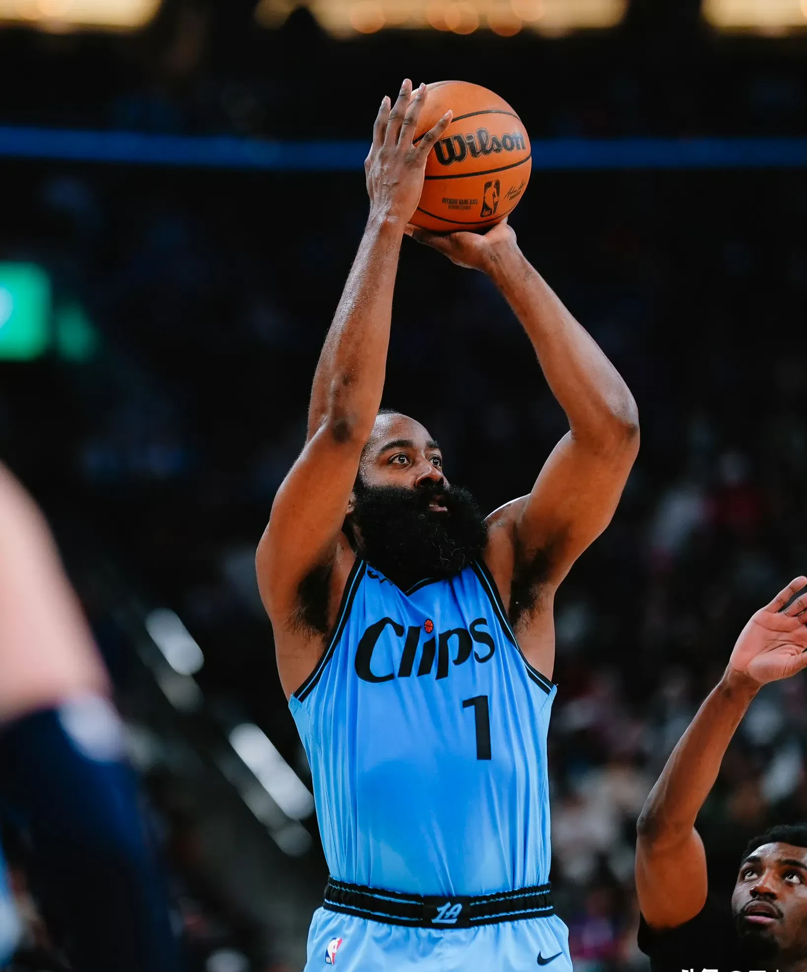 开云APP-尼克斯绝地反击爵士，哈登高光表现的简单介绍