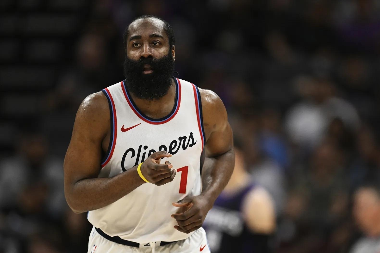 开云APP-尼克斯绝地反击爵士，哈登高光表现的简单介绍