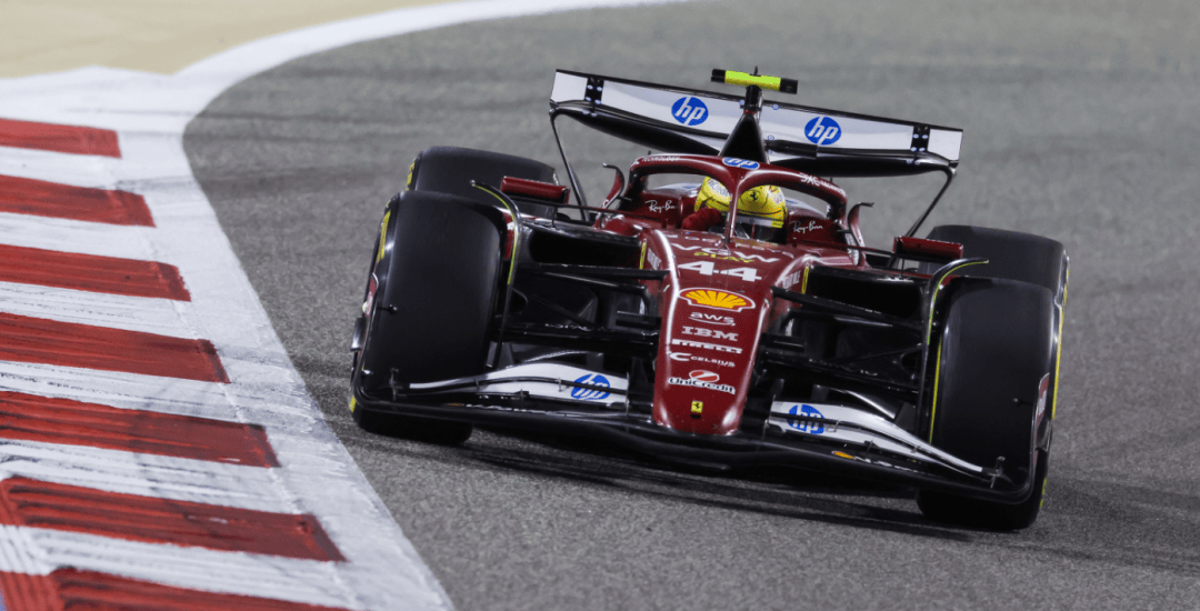 开云体育中国-雷诺车队完胜迈凯伦，汉密尔顿点燃赛场