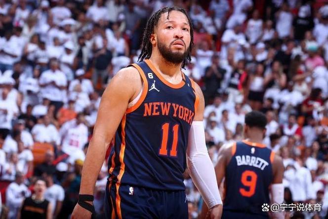 开云体育入口-勇士险胜骑士，布伦森统治全场