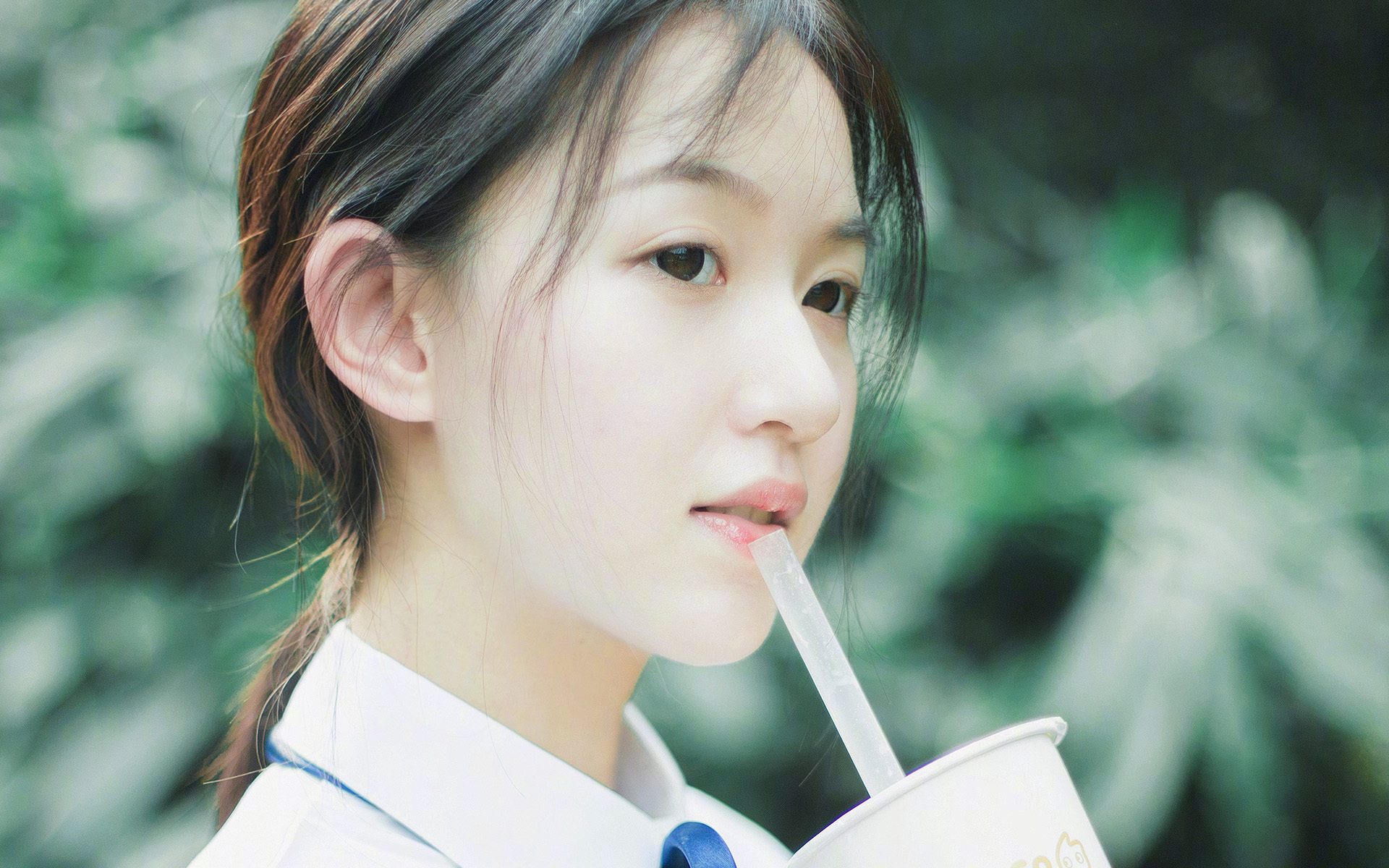 开云体育平台APP-双线捷报，阿根廷足球强势击溃中国，格纳布里跨界征服F1街道赛