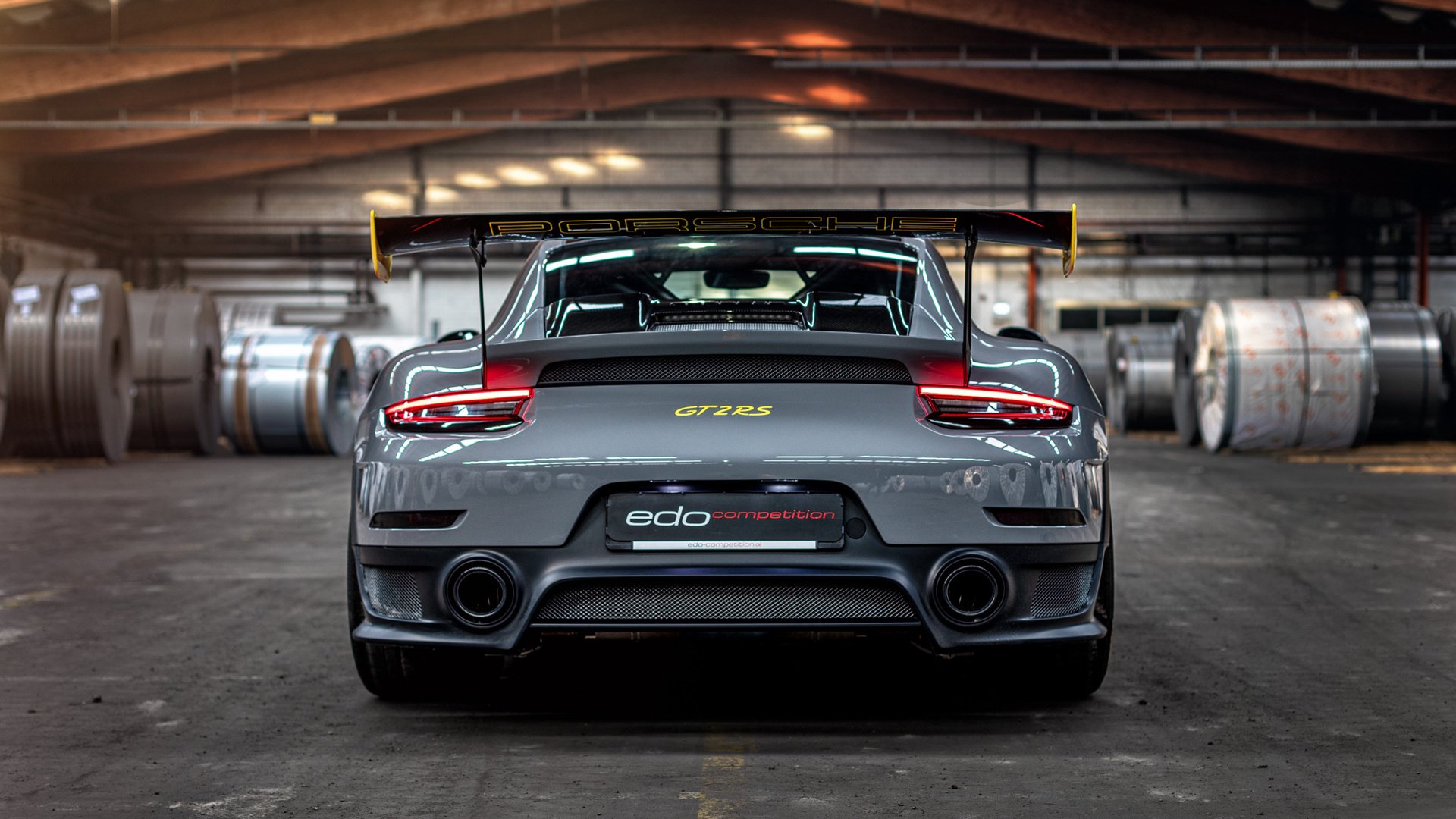 开云体育登录-橙色风暴席卷圣西罗，阿尔瓦雷斯力压群星，阿贾克斯友谊赛掀翻AC米兰