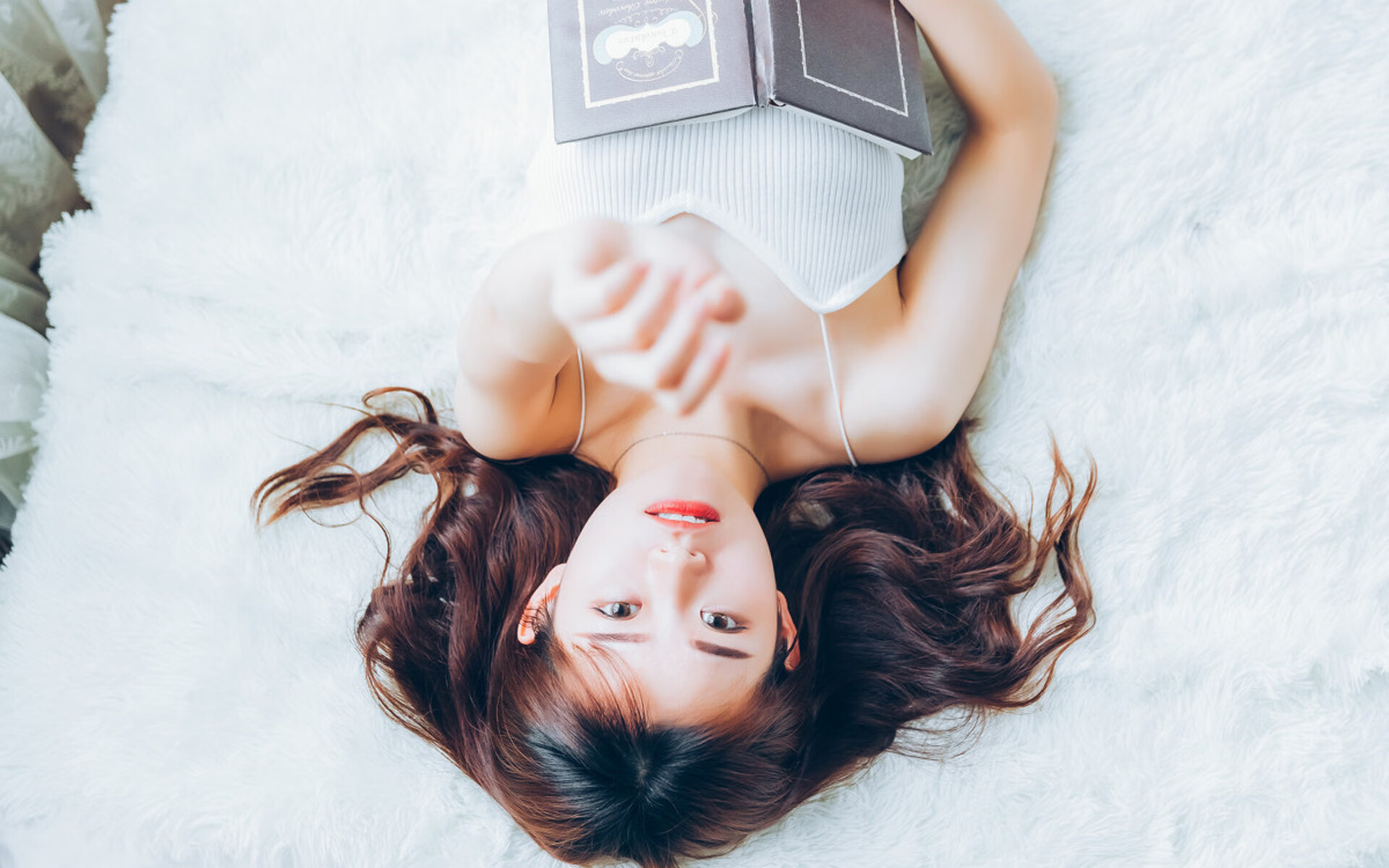 开云体育APP下载-奥亚尔萨瓦尔爆发引领葡萄牙硬仗取胜安哥拉，绿茵场上的坚韧与荣耀